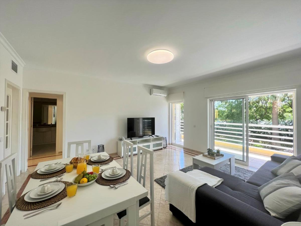 Vilamoura Central 2 With Pool By Homing Eksteriør billede